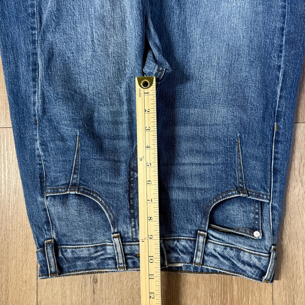 Pilcro Anthropology Two-Tone Blue Flare Jeans - Picture 9 of 10
